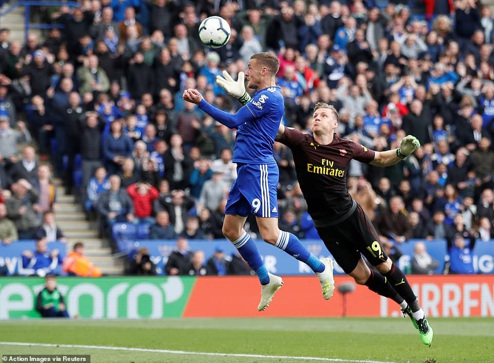 Arsenal thua đậm trên sân của Leicester City