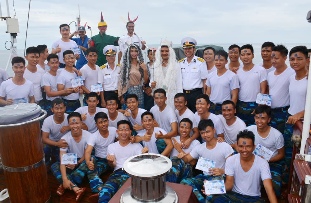 Độc đáo Lễ qua đường xích đạo