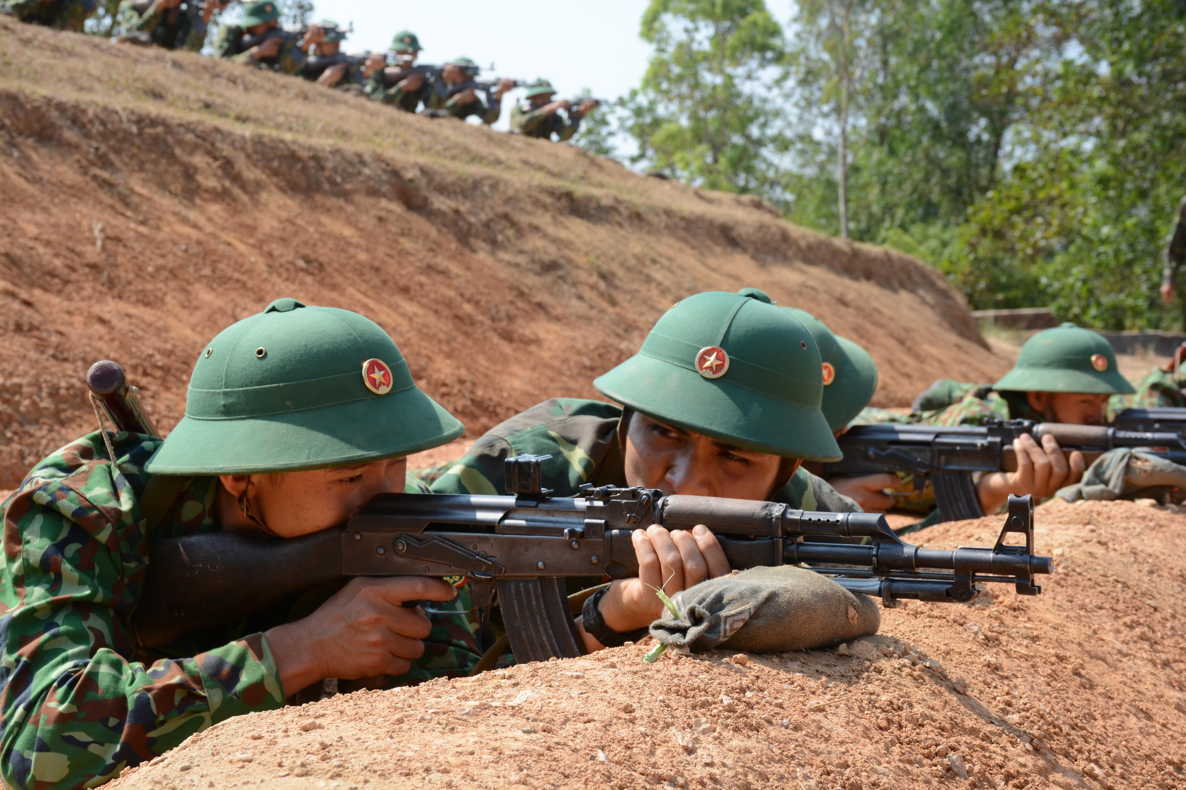Trung đoàn trên Tây Bắc