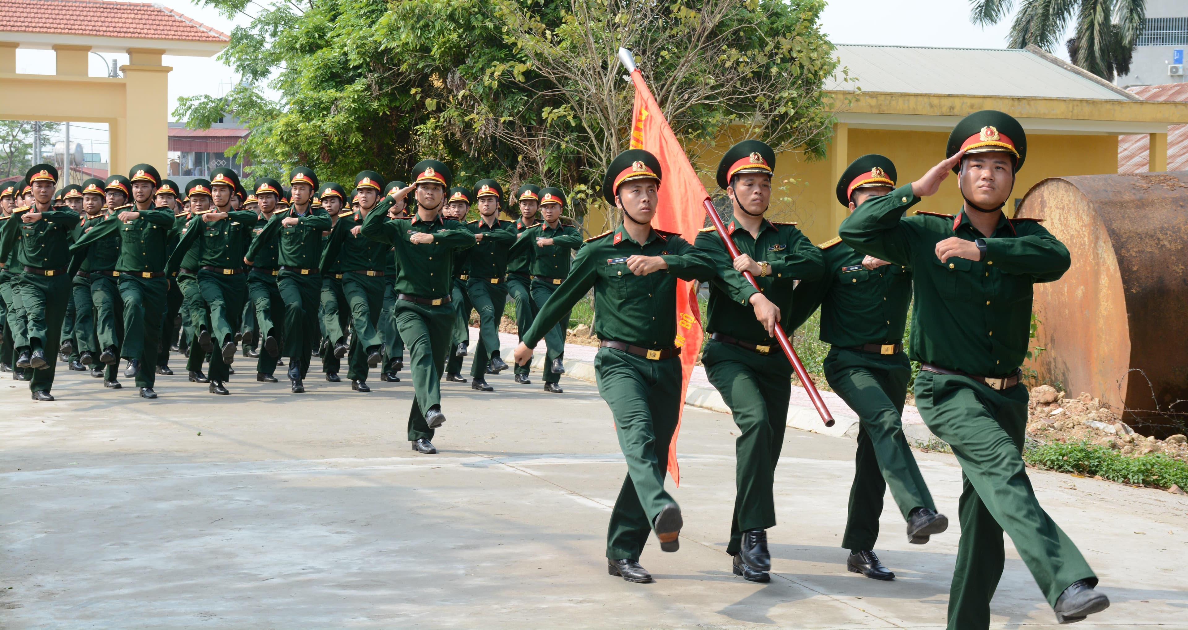 Khí thế chiến thắng trên bãi tập