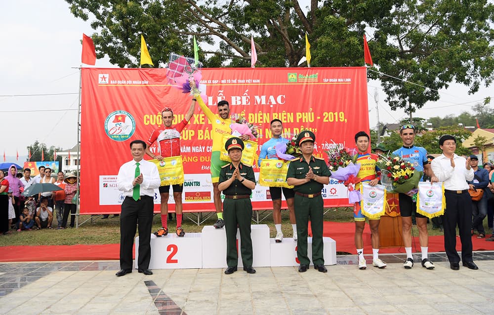Cuộc đua xe đạp "Về Điện Biên Phủ-2019, Cúp Báo Quân đội nhân dân" thành công tốt đẹp