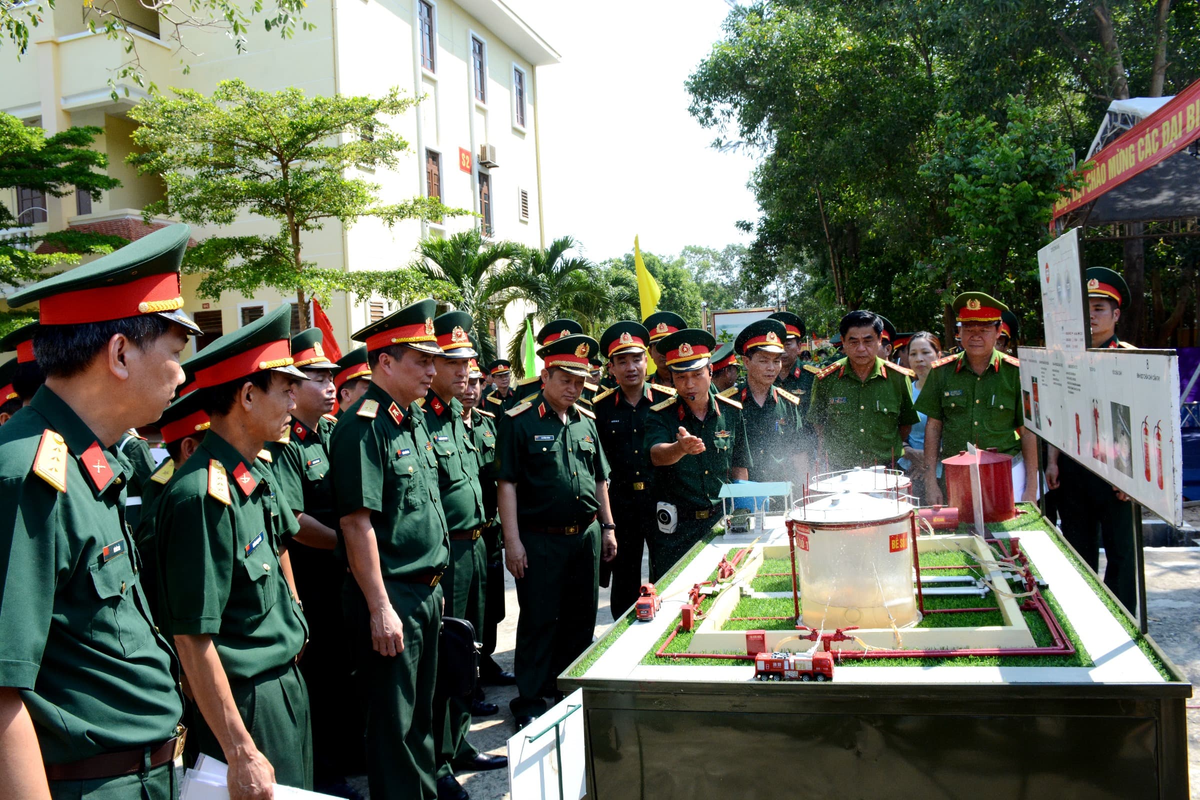 Kho Xăng dầu 182 hưởng ứng Tháng hành động về an toàn, vệ sinh lao động năm 2019