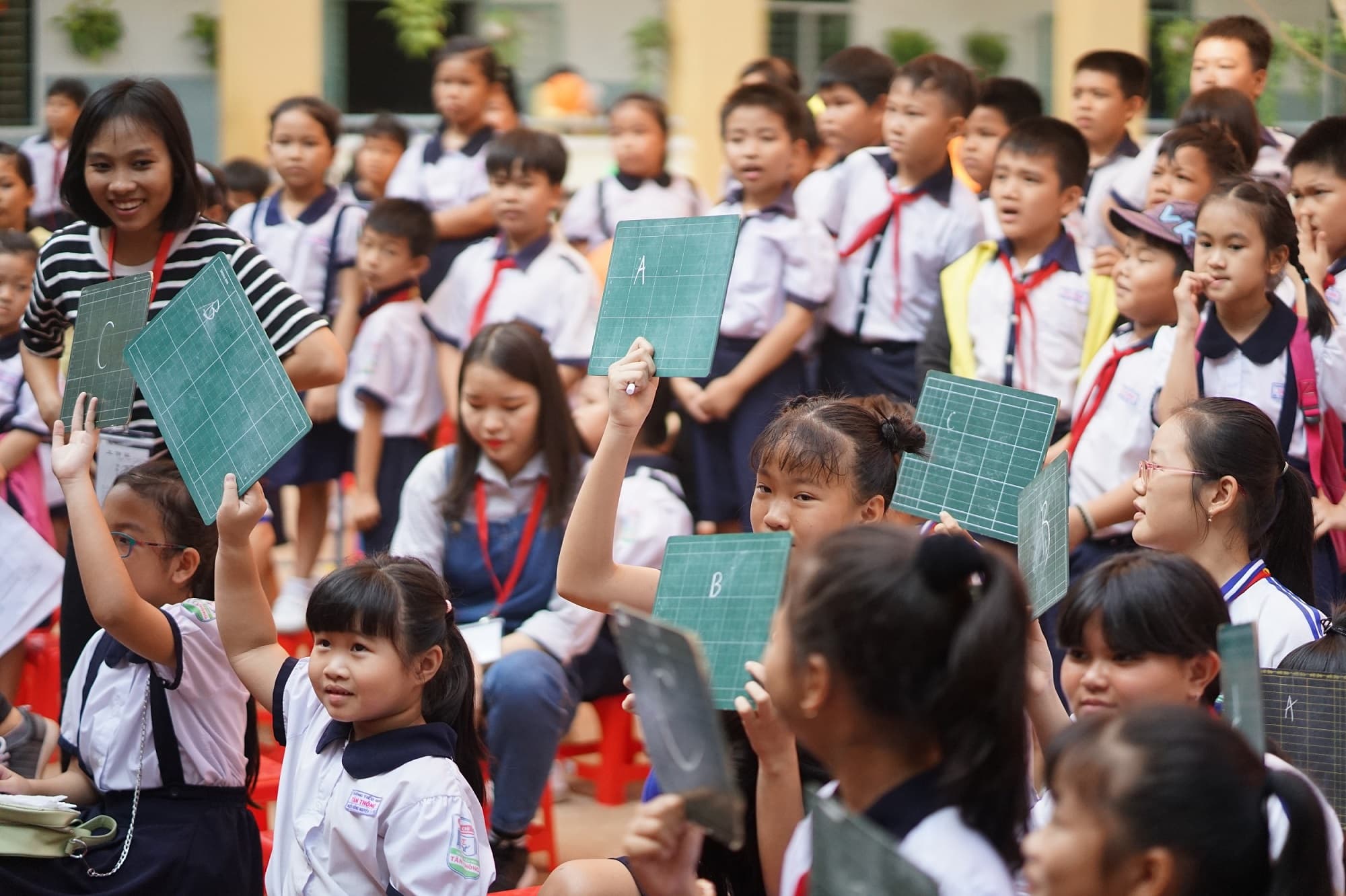 Chung tay vì trẻ em nghèo, trẻ em dân tộc thiểu số