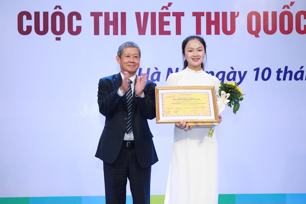 Trao giải Cuộc thi Viết thư quốc tế UPU lần thứ 48