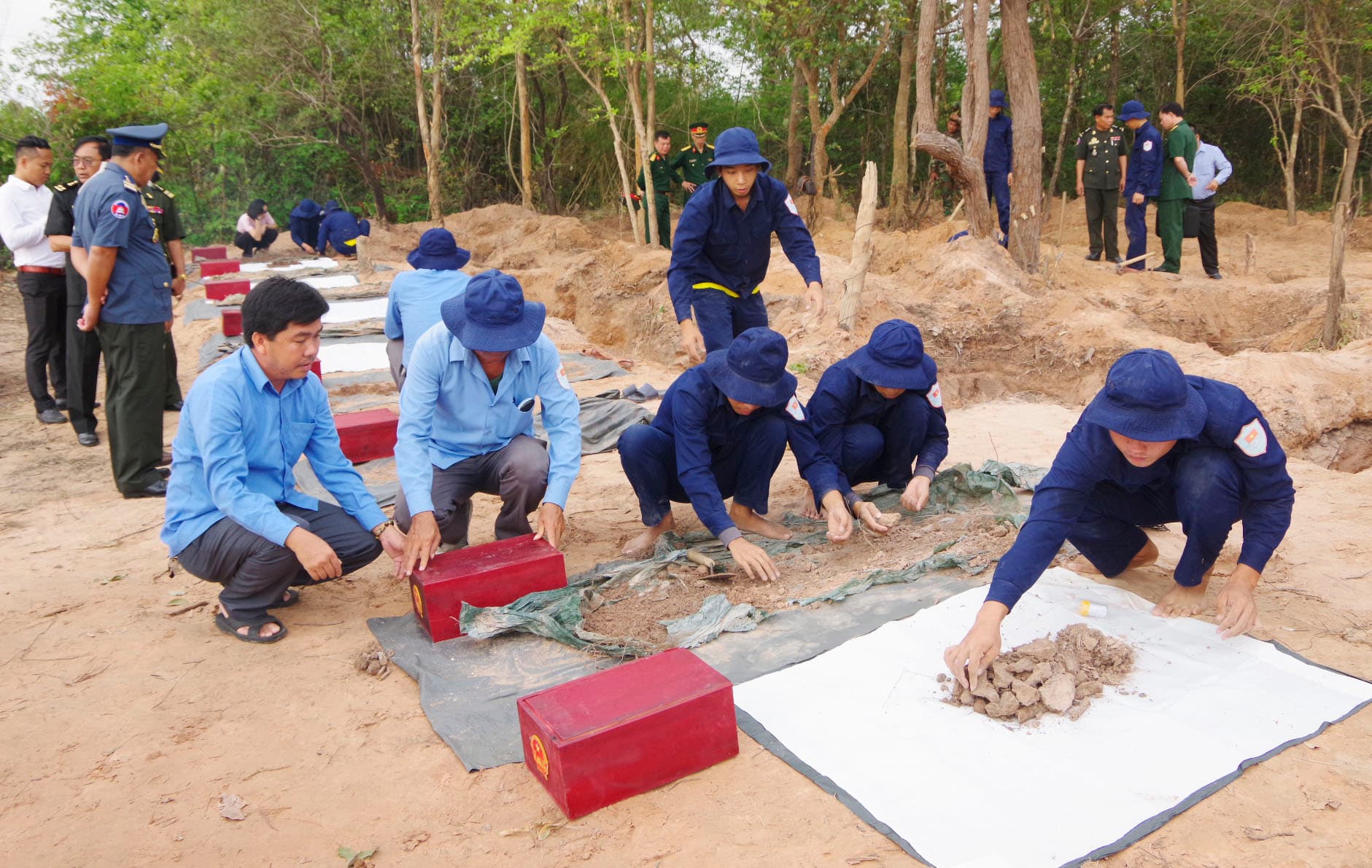 Tỉnh Tây Ninh: Tìm kiếm, quy tập được 2.029 hài cốt liệt sĩ trên đất bạn Campuchia