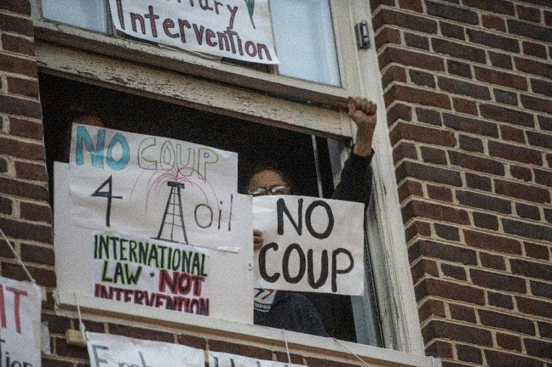 Mỹ đột kích Đại sứ quán Venezuela tại Washington