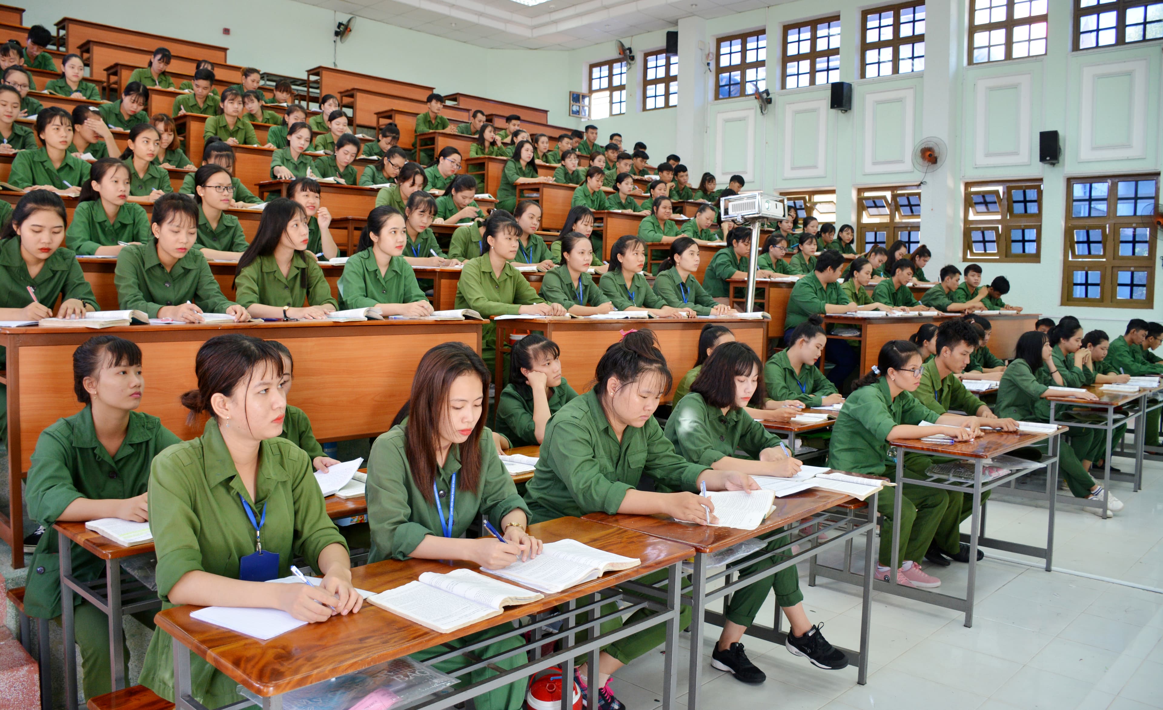 Cơ quan Thường trực Hội đồng Giáo dục Quốc phòng và An ninh Trung ương kiểm tra tại Trường Đại học Cần Thơ