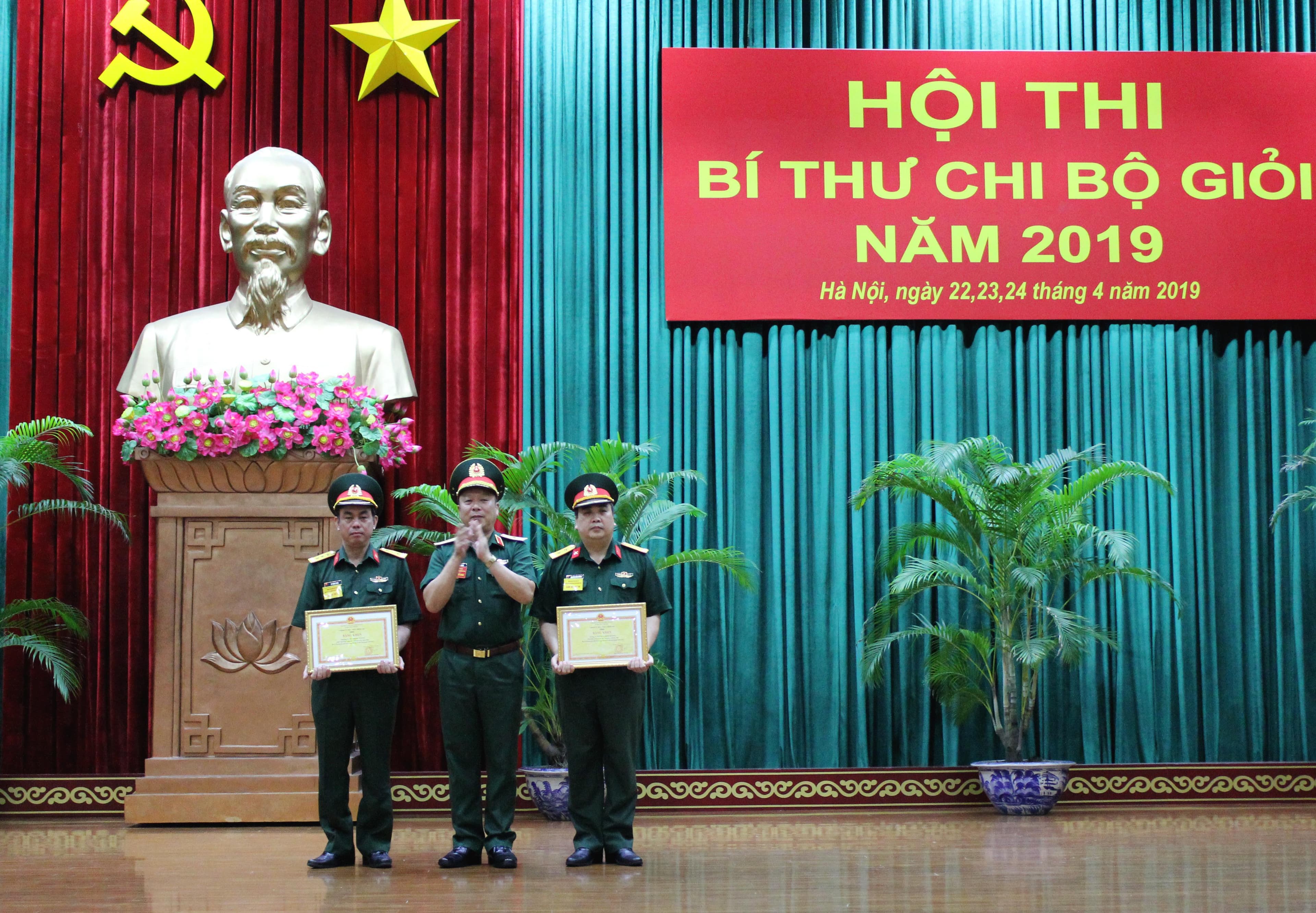Học Bác để thêm trưởng thành
