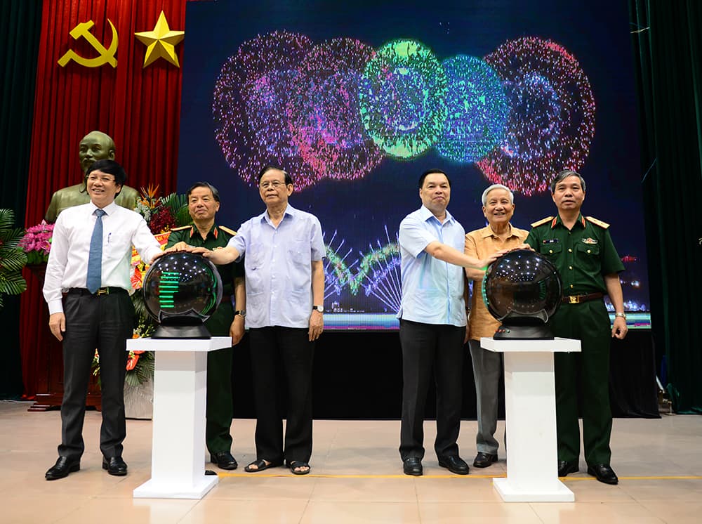 Công bố quyết định triển khai Đề án phát triển Báo Quân đội nhân dân theo mô hình cơ quan truyền thông đa phương tiện