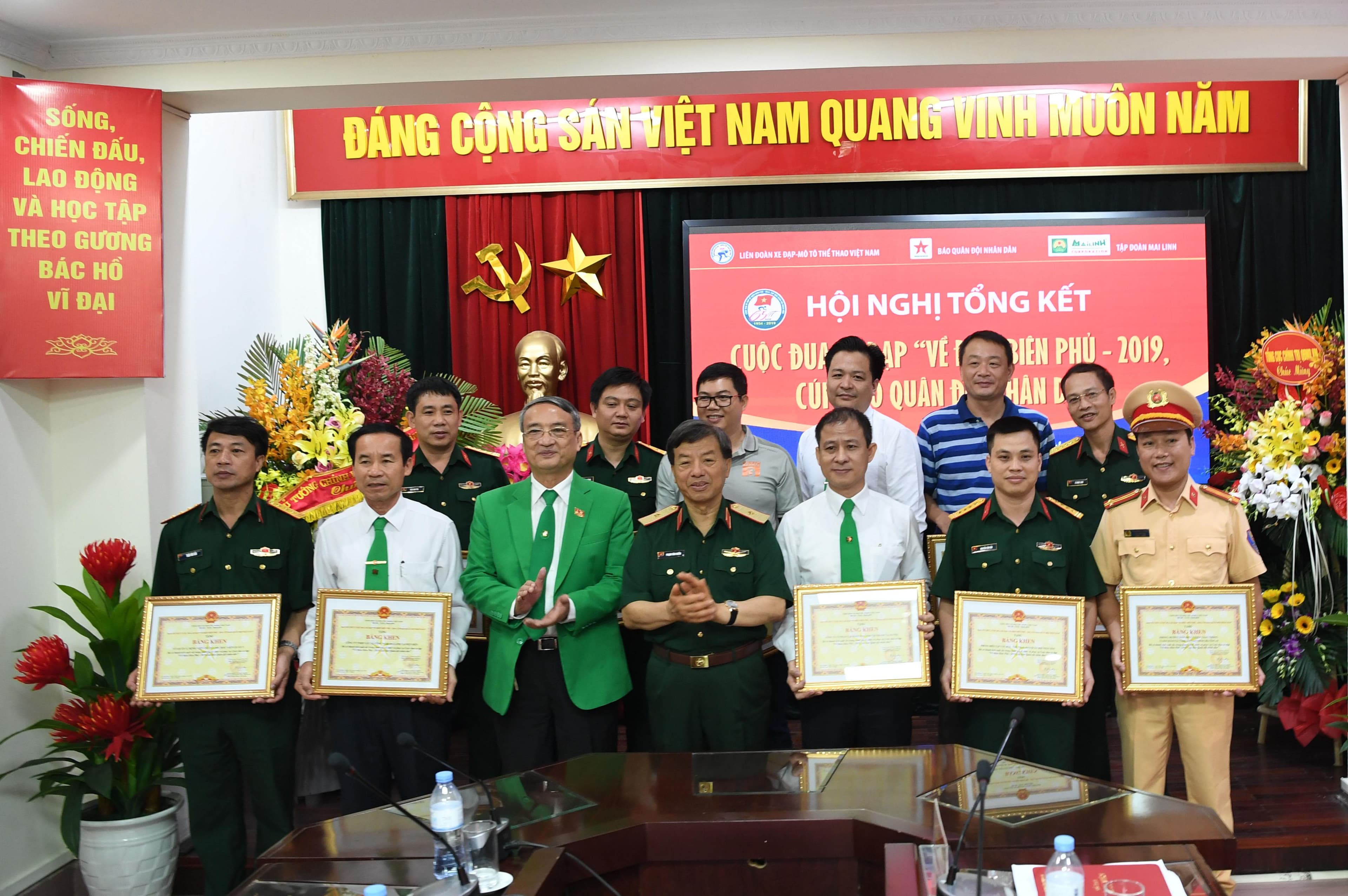 Cuộc đua xe đạp "Về Điện Biên Phủ-2019, Cúp Báo Quân đội nhân dân" thành công về mọi mặt