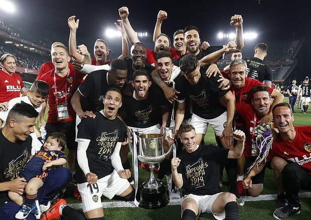 Thắng Barca, Valencia vô địch Cúp Nhà vua Tây Ban Nha