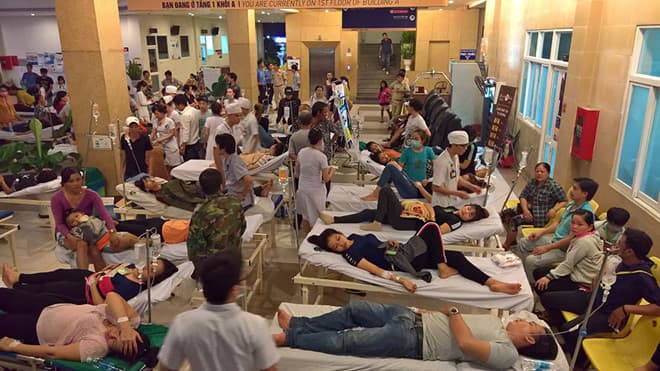 Thanh Hóa: Hàng chục du khách nhập viện nghi bị ngộ độc thực phẩm