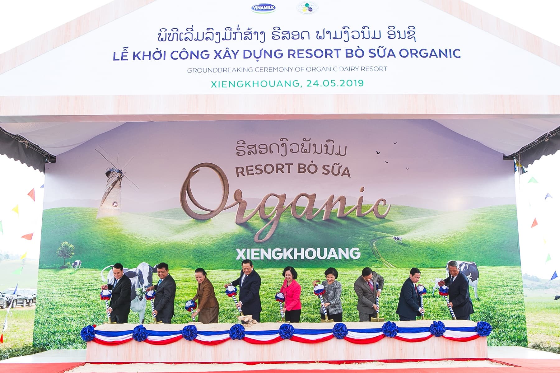 Vinamilk khởi công xây dựng tổ hợp "resort" bò sữa Ogannic quy mô 5.000ha tại Lào