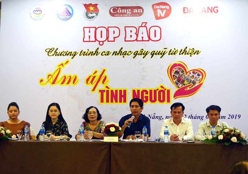 Gần 11 tỷ đồng vận động từ Chương trình ca nhạc gây quỹ từ thiện “Ấm áp tình người”