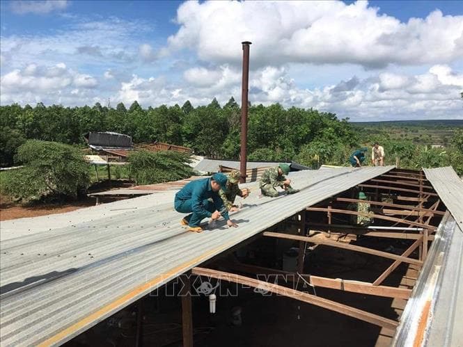 Mưa lớn kèm theo lốc xoáy gây nhiều thiệt hại tại huyện biên giới Bù Đốp, Bình Phước ​