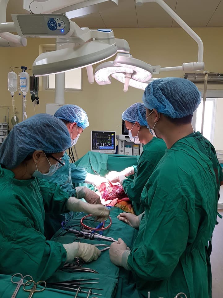 Bệnh viện K phẫu thuật thành công khối u mạc treo khổng lồ hiếm gặp