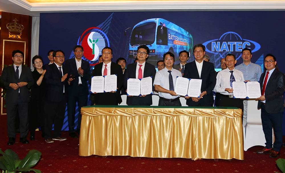 Xúc tiến đầu tư và chuyển giao công nghệ xe buýt điện thông minh