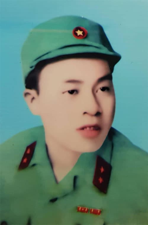 Tìm người thân và đồng đội