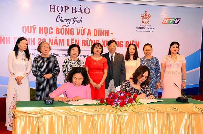 Quỹ học bổng Vừ A Dính tiếp nhận kinh phí tài trợ gần 40 tỷ đồng