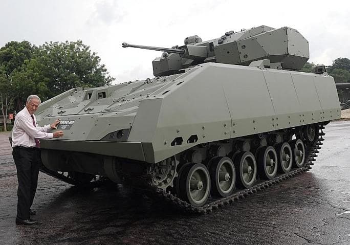 Singapore chính thức trang bị xe chiến đấu nội địa