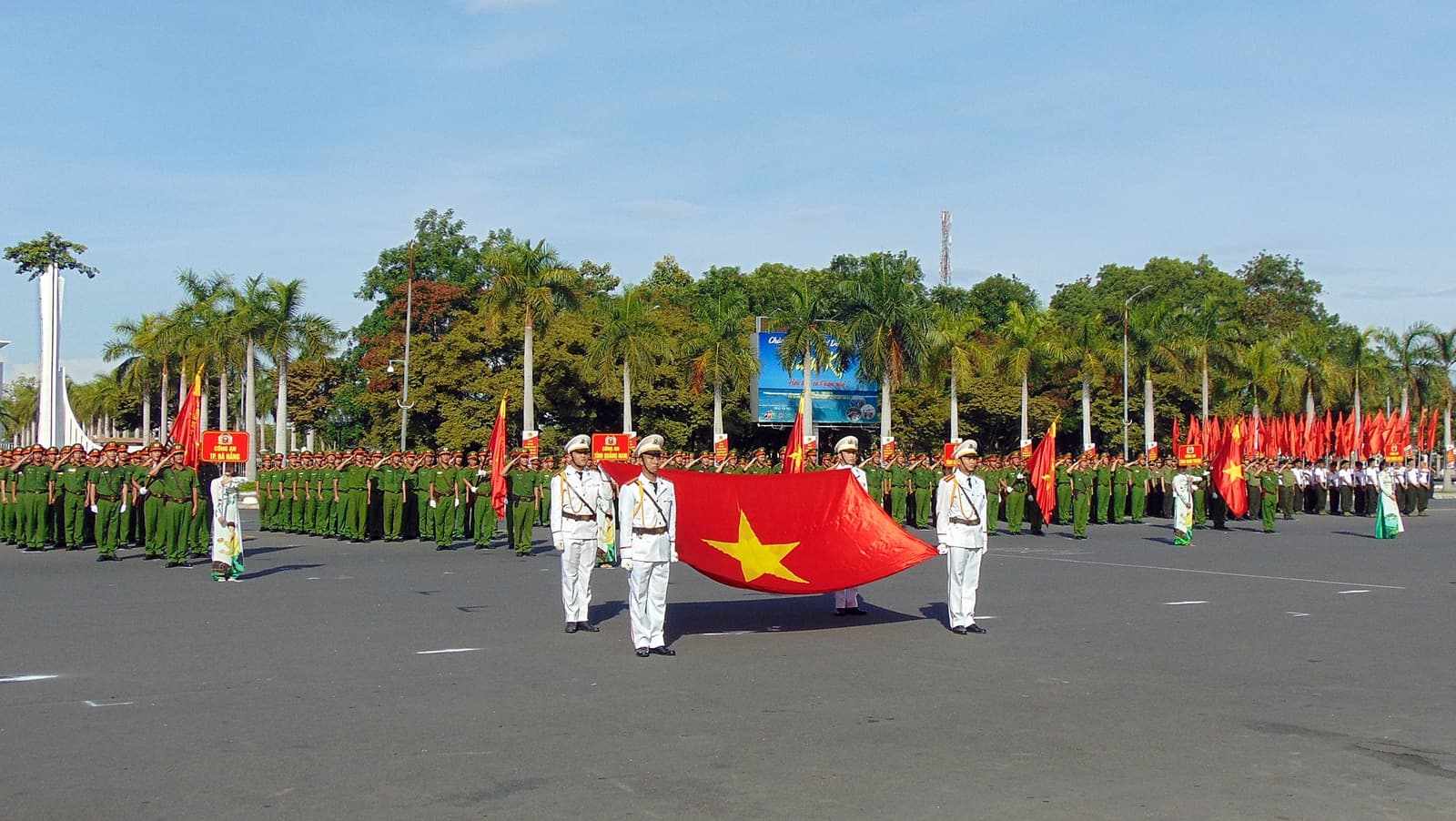 400 vận động viên tham gia Hội thi điều lệnh, bắn súng, võ thuật CAND của Bảng thi số 8