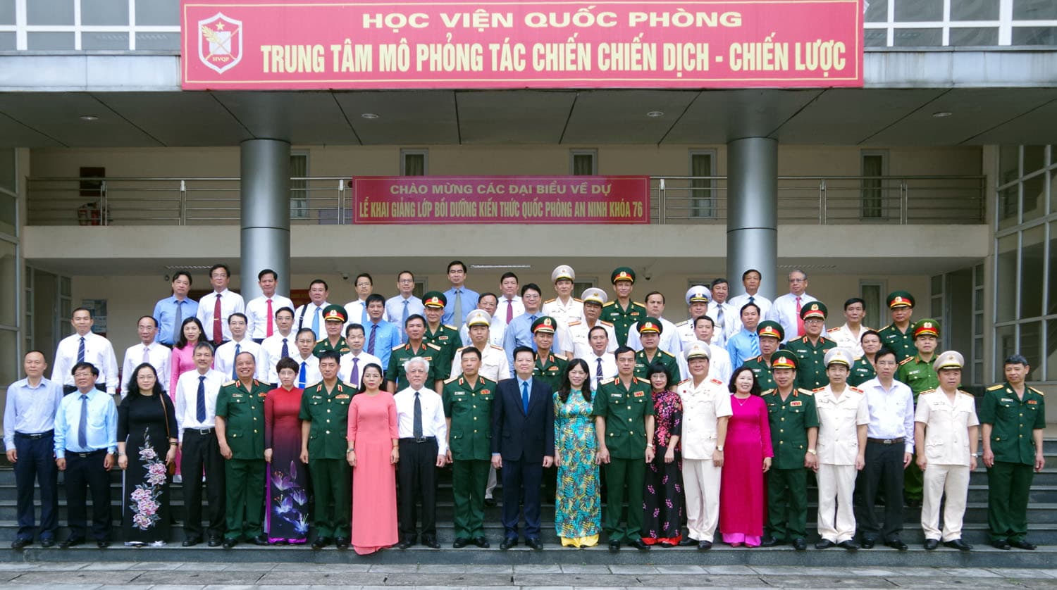 Khai giảng lớp bồi dưỡng kiến thức quốc phòng an ninh khóa 76