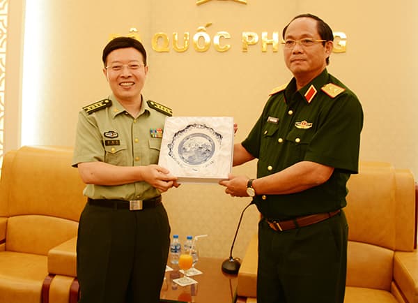 Đoàn Học viện Chính trị, Đại học Quốc phòng Quân Giải phóng nhân dân Trung Quốc thăm Việt Nam
