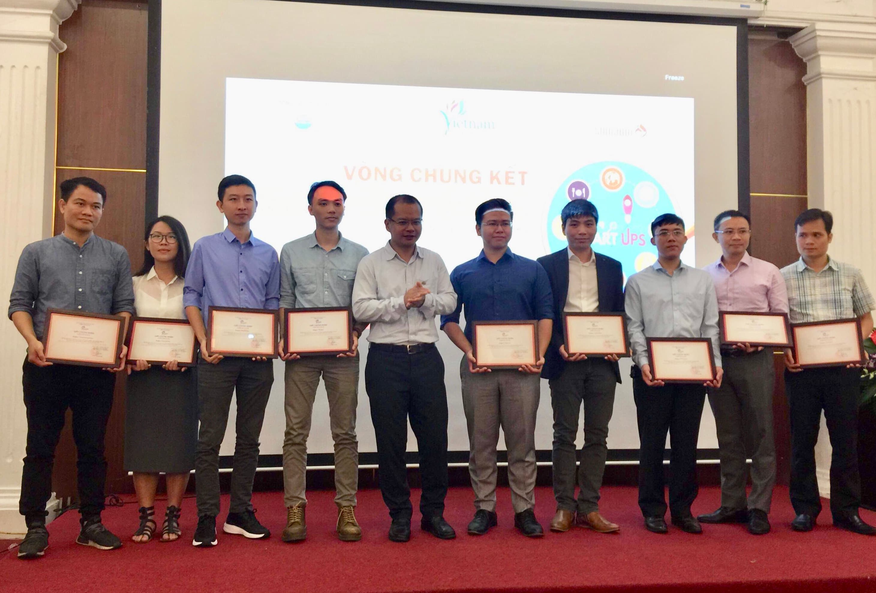 Trao giải ứng dụng công nghệ thông tin phát triển du lịch