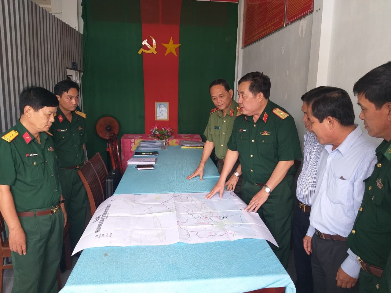 Kiểm tra công tác phối hợp giữa dân quân tự vệ với các lực lượng tại tỉnh Trà Vinh