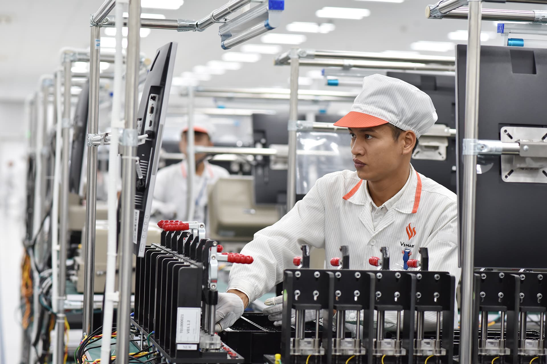 VinSmart phát triển điện thoại thông minh 5G “Made in Vietnam”