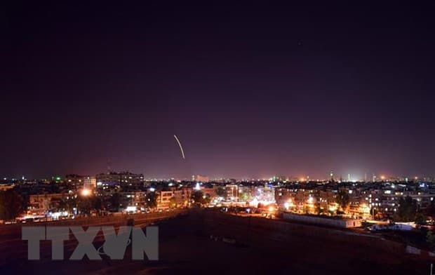 Israel không kích các mục tiêu ở Syria