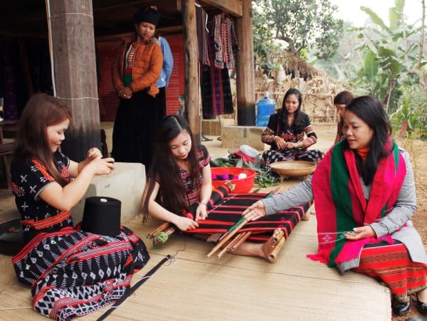 Đồng bào 13 dân tộc tham gia chương trình “Hương vị mùa hè”