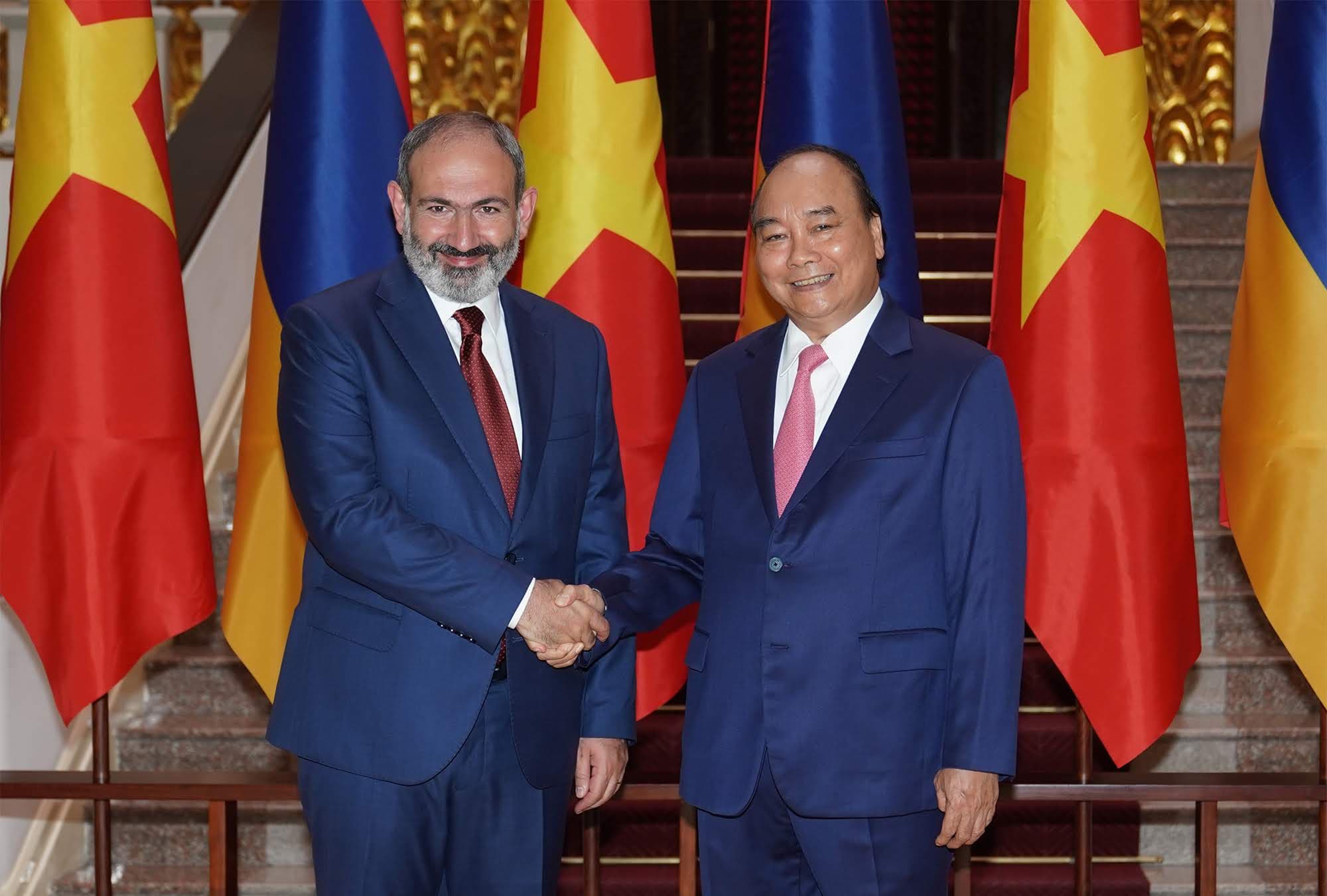 Thủ tướng Nguyễn Xuân Phúc đón, hội đàm với Thủ tướng Cộng hòa Armenia Nikol Pashinyan