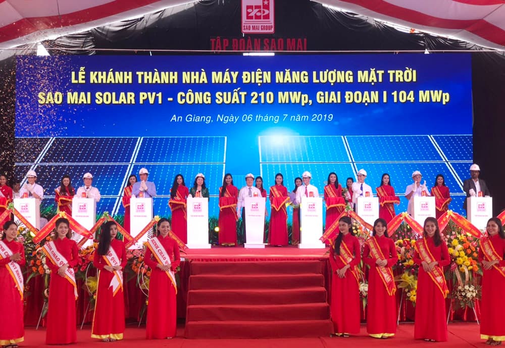 Khánh thành Nhà máy điện năng lượng mặt trời ở An Giang