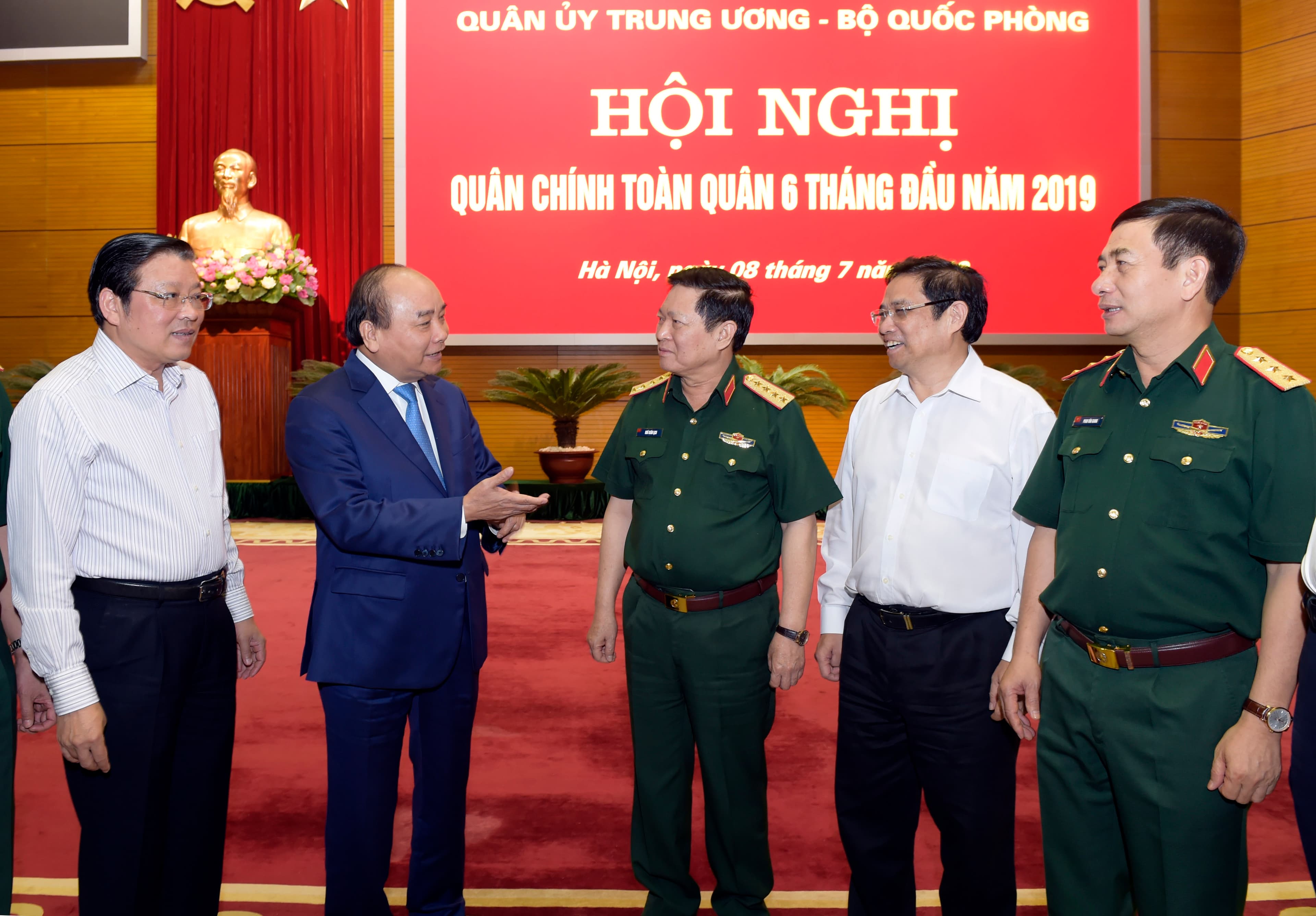 Thủ tướng Nguyễn Xuân Phúc: Quân đội tiếp tục cùng toàn Đảng, toàn dân thực hiện thắng lợi mọi nhiệm vụ được giao