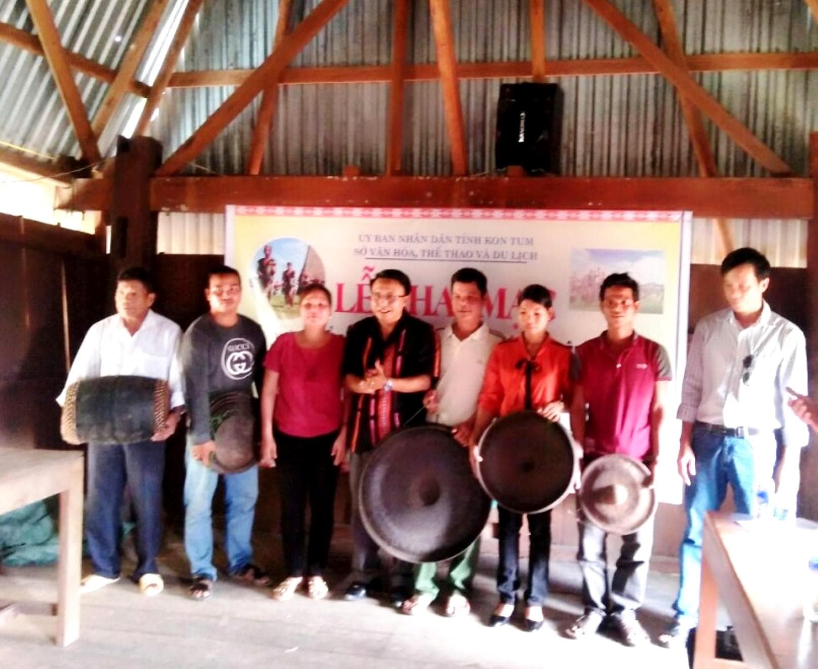 Kon Tum tổ chức lớp truyền dạy cồng chiêng cho thanh, thiếu nhi dân tộc Rơ Măm