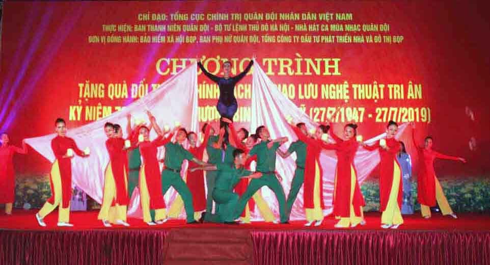 Giao lưu nghệ thuật “Tri ân những người con trung hiếu”