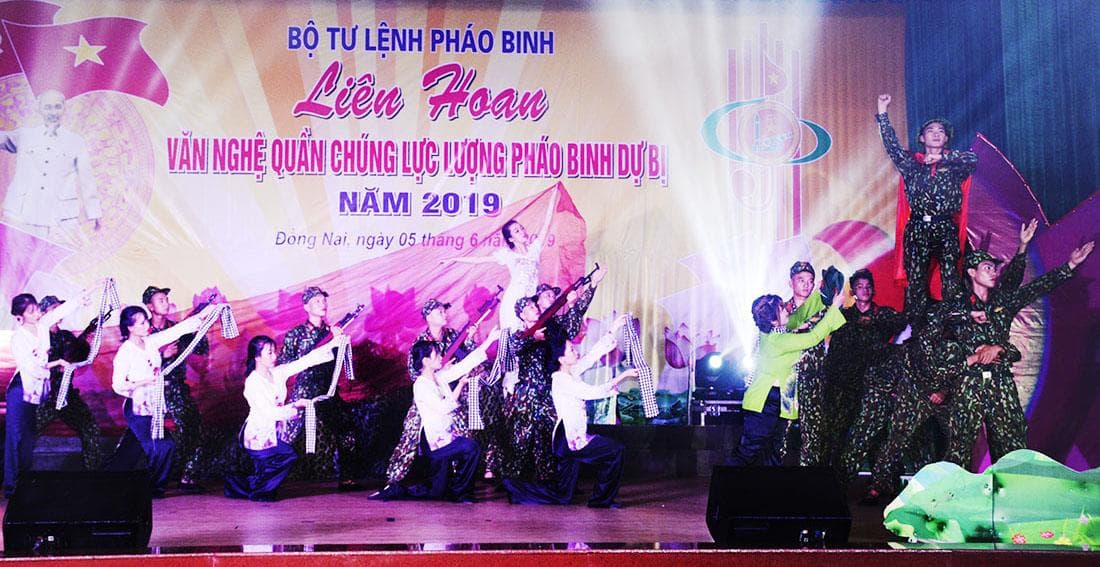 Hấp dẫn liên hoan văn nghệ lực lượng pháo binh dự bị