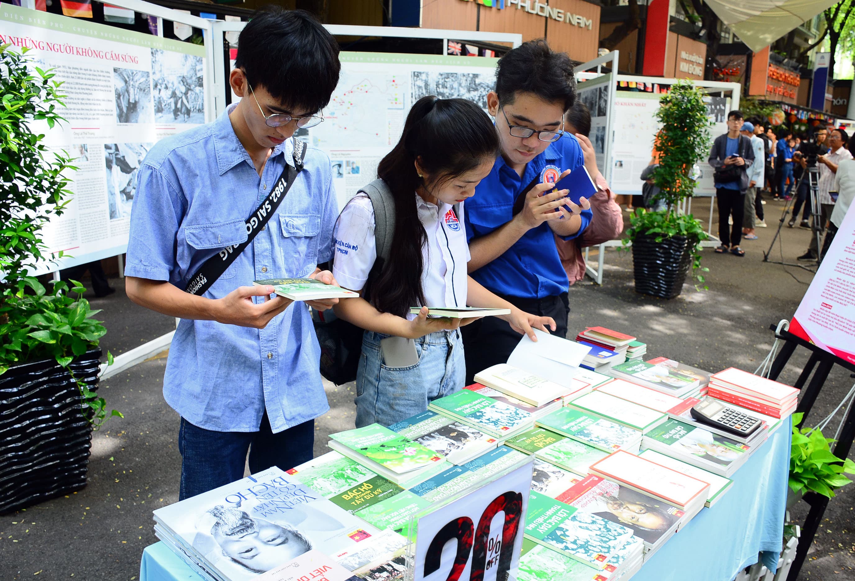 Gần 500 nghìn cuốn sách bán ra tại đường sách TP Hồ Chí Minh trong 6 tháng đầu năm 2019
