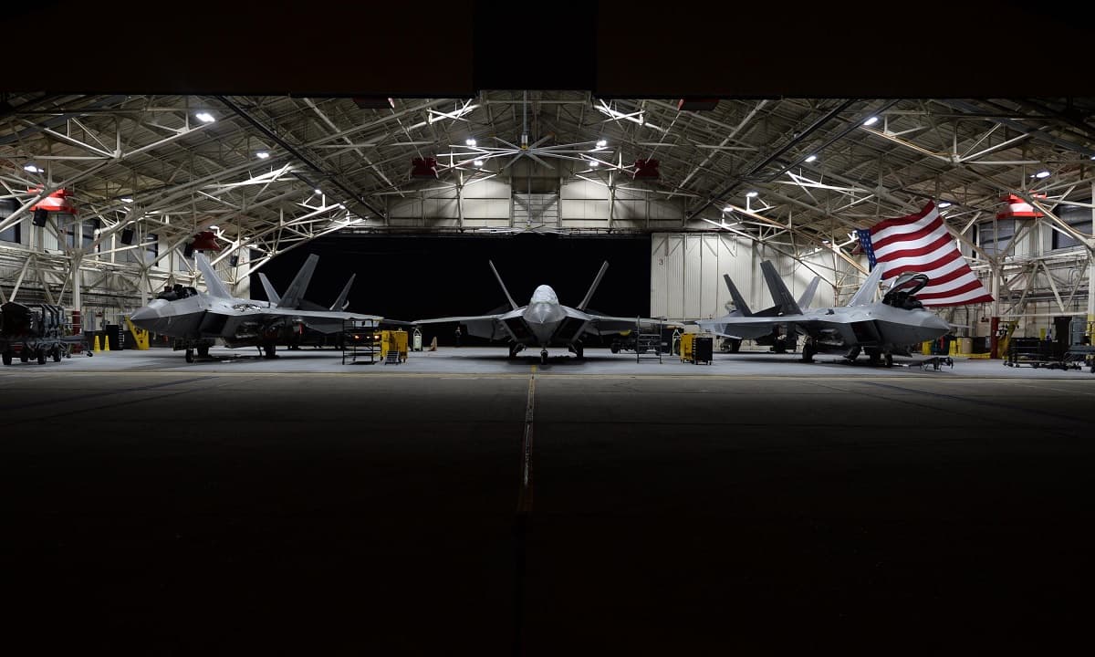 Mỹ: Máy bay F-22 và F-35 không đảm bảo khả năng sẵn sàng chiến đấu