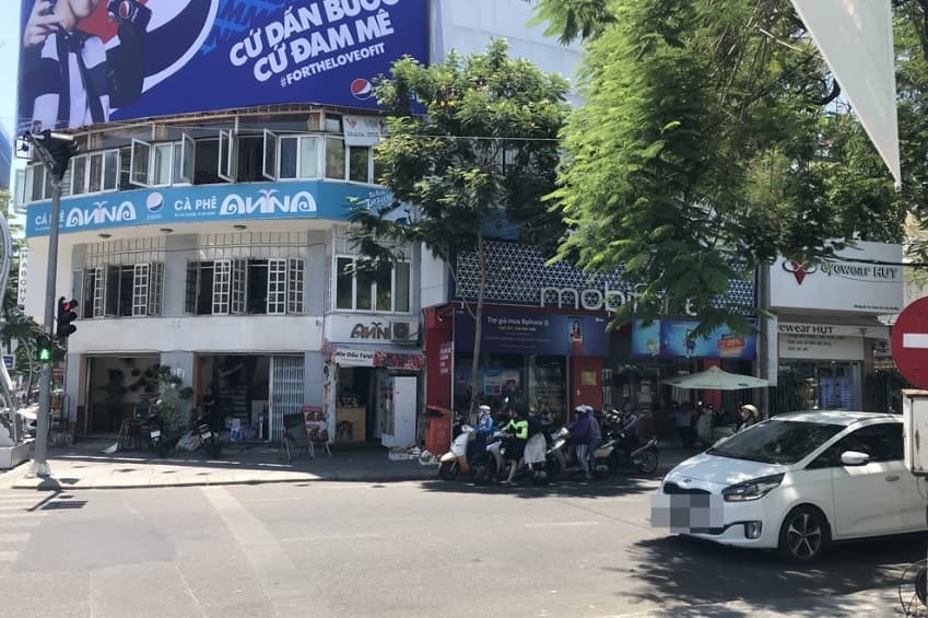 Thông tin từ đường dây nóng