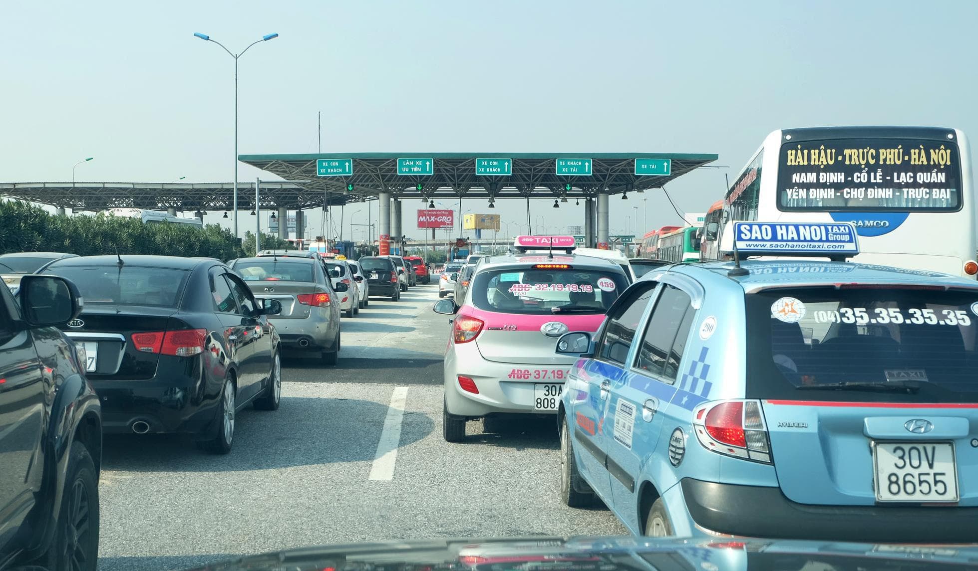 Quyết liệt triển khai thu phí BOT giao thông tự động không dừng