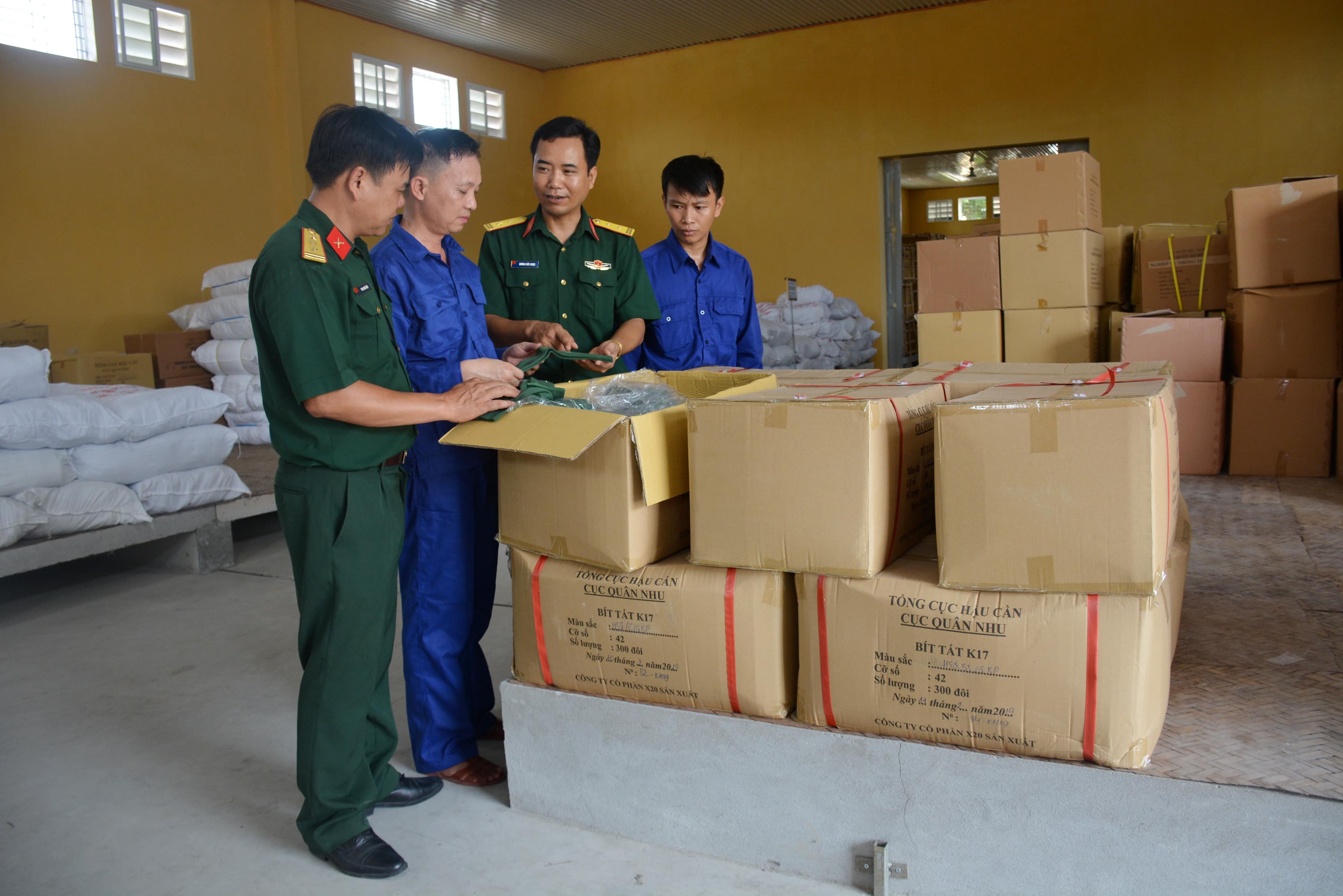 Kho tổng hợp chất lượng tốt toàn diện