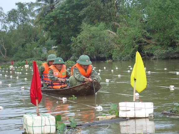 Lặng thầm những người bắt “thần chết” trong đất