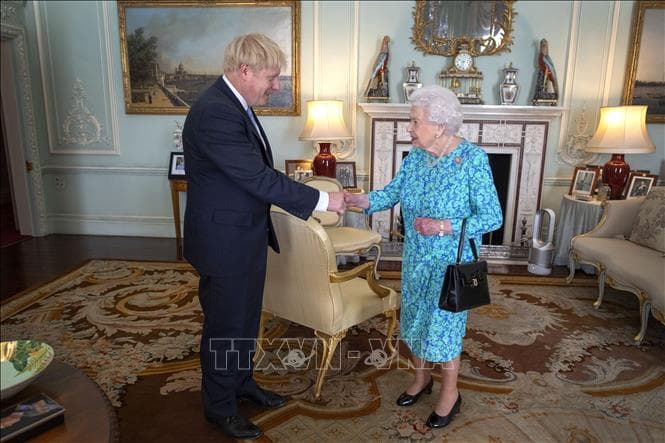 Ông Boris Johnson nhậm chức Thủ tướng Anh