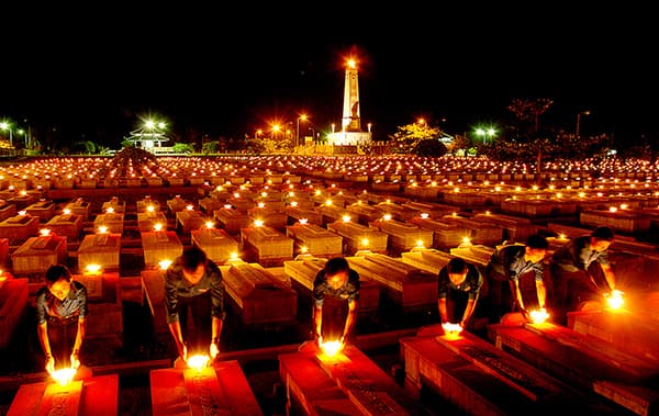 LẼ SỐNG "ĐỀN ƠN ĐÁP NGHĨA"