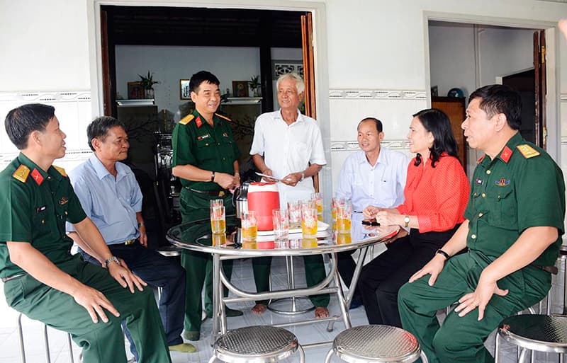 Tổng cục II khám bệnh, tặng quà tại tỉnh Tây Ninh