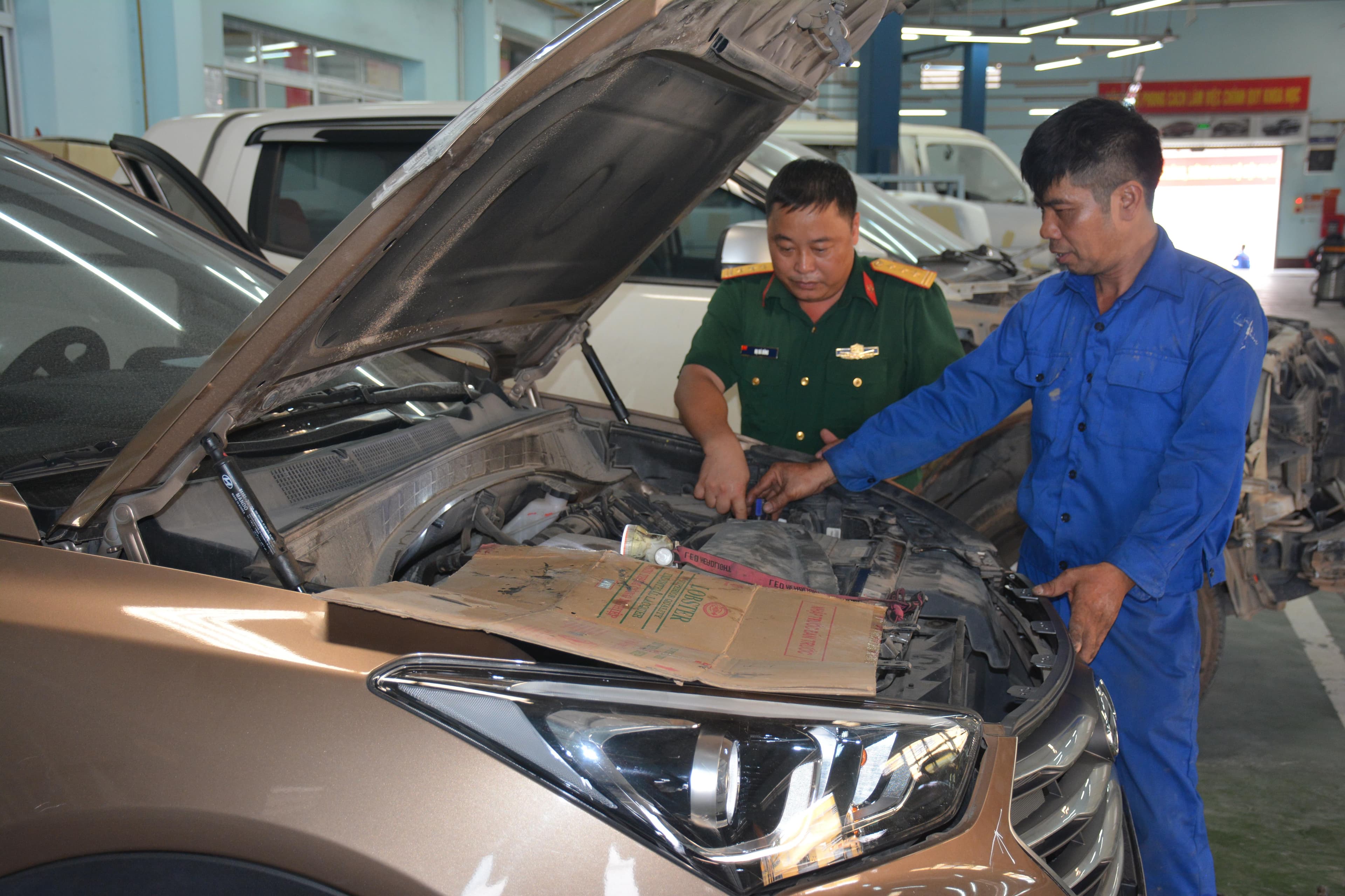 Thi đua để xây thương hiệu