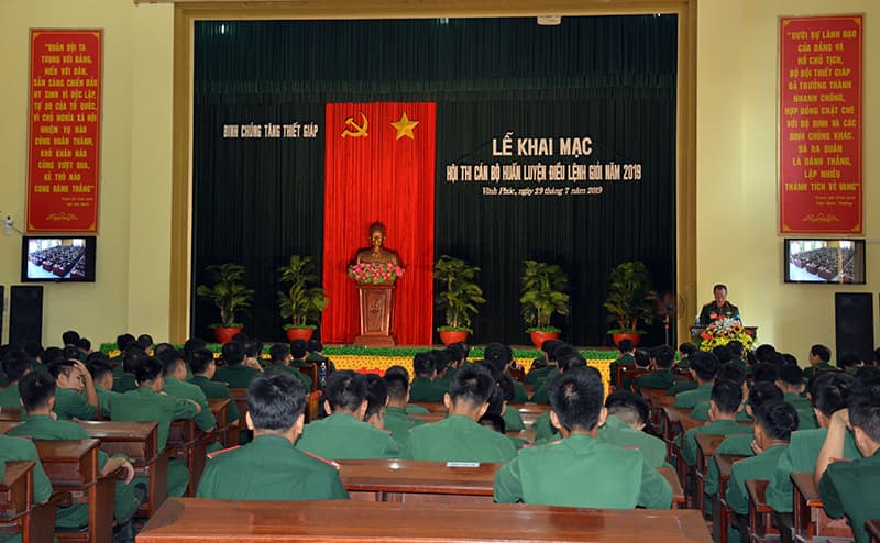 Binh chủng Tăng Thiết giáp khai mạc Hội thi cán bộ huấn luyện Điều lệnh giỏi năm 2019