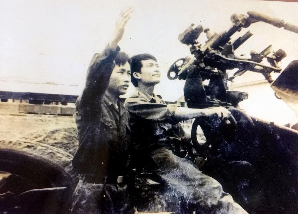 Bài 1: Một thời hào hoa ra trận